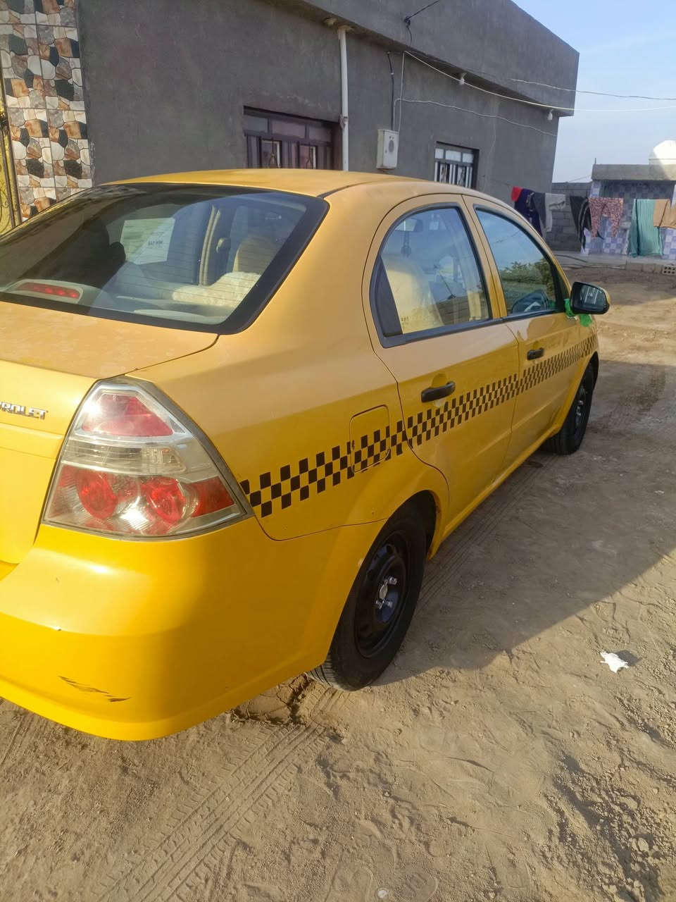 سلاام عليكم سيارة افيو موديل ٢٠١١بيه قطعه وحده جاملق سياره اوتماتيك سياره مصفرة من هيئة وقرامات  سعر53وبيه مجال شي قليل مكاني بابل ناحية  نيل رقم الهاتف ***********
