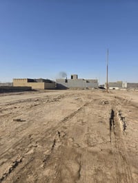 قطعه للبيع بالصخيين شارع المرتضى من الشارع الرئيسي وتنزل عليها  المساح...
