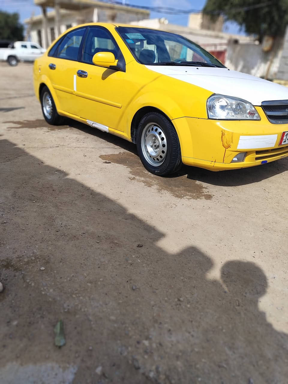 سلام عليكم سياره اوبترا موديل 12 سيارة مكفولة
 ونظيفه محرك كير كله جديد تايرات رقمه بصرة 
( انكليزي )  مصرفة هيئه وغرامات ما مطلوبه ابد 
تريد تحويل تريد وكاله باليعجبك 
راعيه المالك الشرعي ب الناصريه قريب عليه 
السعر 55وبيه مجال حك الجيه مكان السيارة
 ناصرية منطقة السبل قرب سجن الإصلاح 
رقم الهاتف***********
