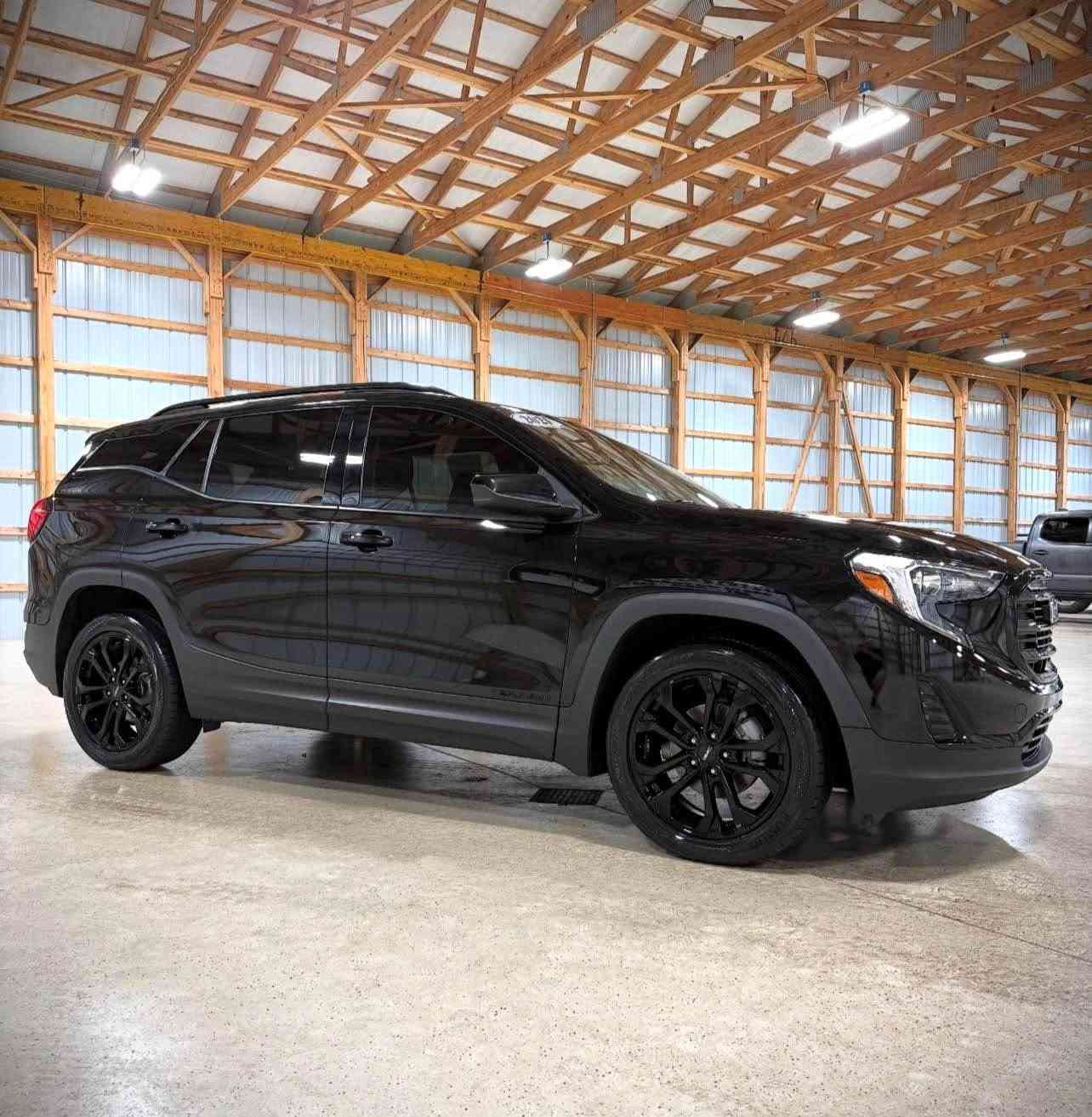 GMC Terrain  2021 SLE 🇺🇸 
• 69,000 Km
• 1.5L Turbo I4 Engine
• Front-Wheel Drive (FWD)

Features:
✅ Tinted Windows
✅ Black Alloy Wheels
✅ Heated Front Seats
✅ Power Driver Seat
✅ Bluetooth Connectivity
✅ Apple CarPlay
✅ Android Auto
✅ Remote Start

Recently Serviced:
✔️ Certified & Fully Inspected
✔️ Warranty Available
✔️ Brand-New Tires
✔️ New Front Brake Pads & Rotors
✔️ New Engine Air Filter
✔️ Fresh Engine Oil & Filter Change

Well Maintained – Ready to Drive!
Sadat city 
📲 01120870709 مركز السادات, المنوفية


**إذا كنت صاحب هذا الإعلان وتريد حذفه لأي سبب، رجاءا أرسل رسالة إلى الدعم الفني**