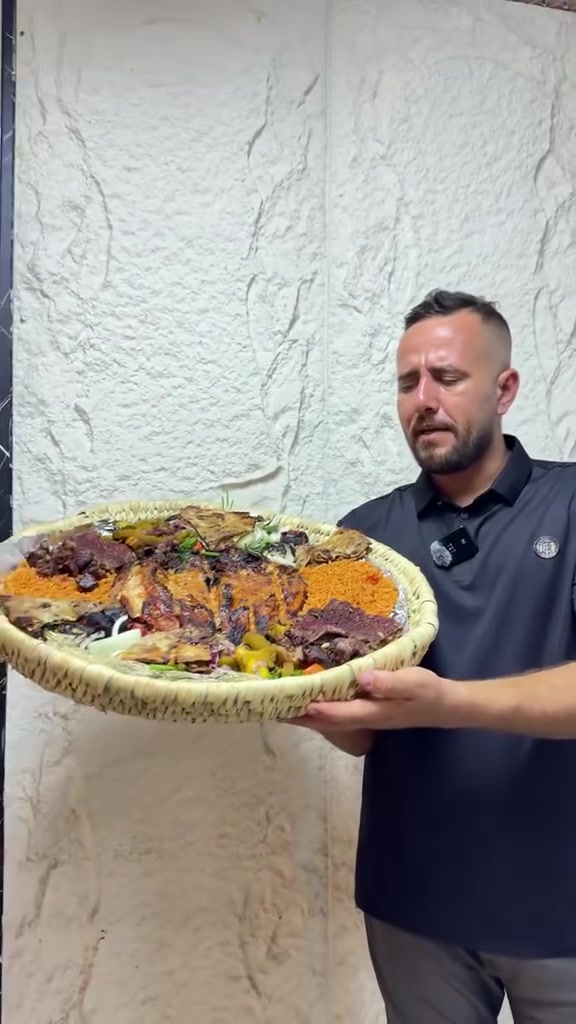 ️ مطعم عمر الجحيشي 🍽️

📍 العنوان: واسط – الصويرة – جويميسة الغربية – مجاور مدرسة دجلة

📞 للاستفسار والطلبات:
***********

🌟 كل الهلا بيكم والله محييكم ❤
متوفر توصيل لجميع أنحاء الصويره 
Omar F Al Juhaishy
