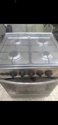 طباخ • مبردة جديد • مفرش موكيت رصاصي