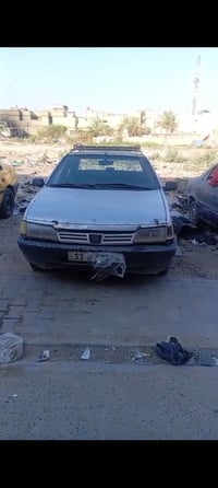 للبيع بيجو روى موديل٢٠٠٩  رقم بغداد ب ٢٠ مكان السياره بغداد الشعله 077...
