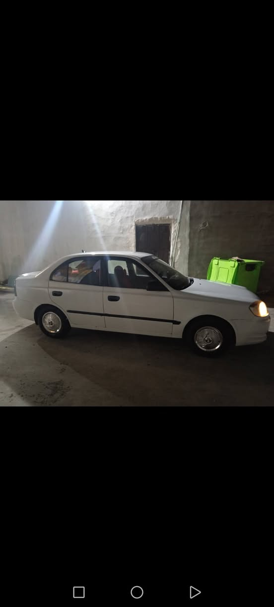 فيرنا اكسنت هونداي 2004 مزايده سياره كلش نضيفه صبغ عام جماليه و مبدلل الابواب بلادي كير و المكينه بالشرط تبريد و تدفآه كير عادي الرقم ***********
شرط الترقيم و الوكاله عامه
