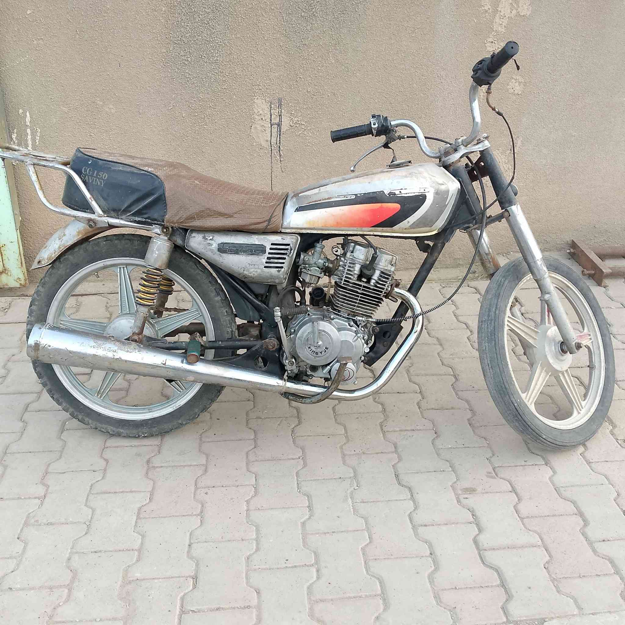 مطور للبيع السعر 120 وبيه مجال هاذه رقمي ***********
