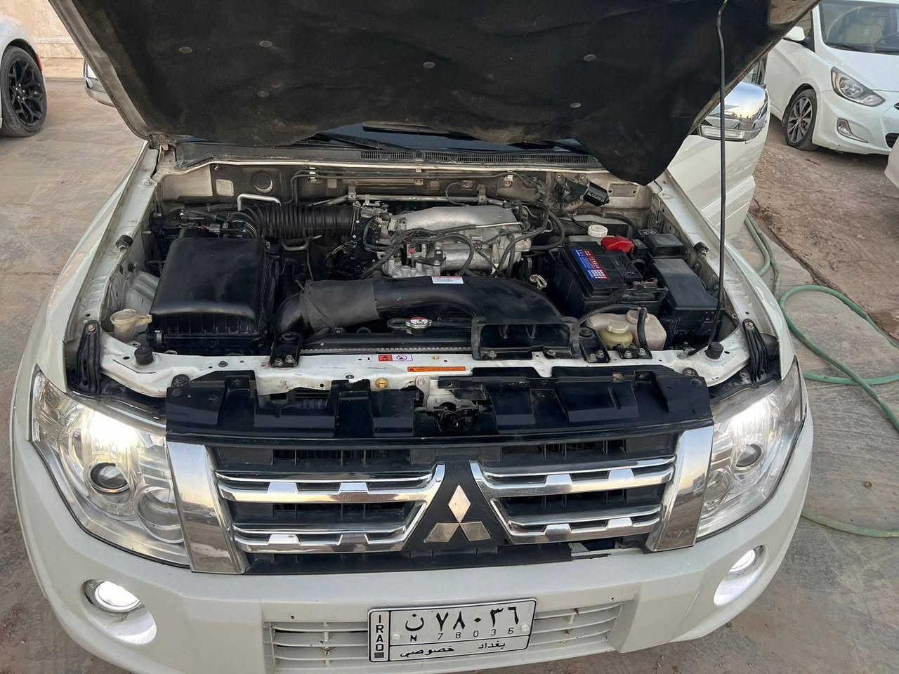 السلام عليكم، سيارة باجيرو للبيع فقط، حبتور ومواصفات الحبتور معروفة واحد على واحد بيه قطعتين صبغ جاملغ وبنيد السيارة بأسمي رقم إنكليزي بغداد موديل ٢٠١٠ السعر (١٣٧) وبيه مجال شي بسيط  مكان السيارة بابل الحلة
رقم الواتساب فقط ***********
رقم الاتصال
***********
