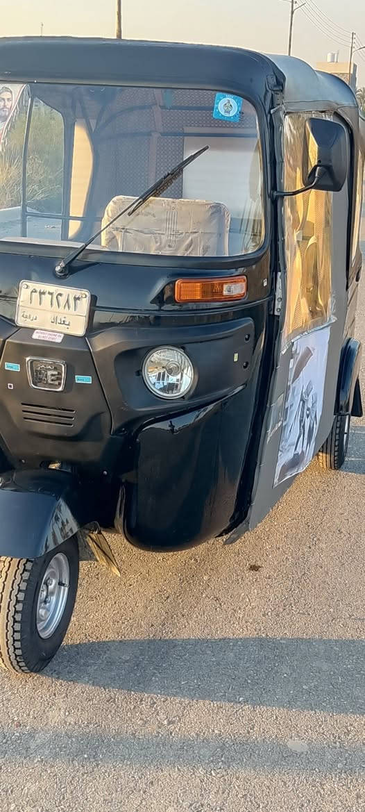 اعيد النشر بسبب الوعود الكاذبة السلام عليكم تكتك موديل 2022شهر 10بيه طخه بسيطه كد 3اصابع ما مصلحه تكتك خير من الله ما ناقصه شي تخم تاير جديد قبل اسبوع شديته مكاني بغداد سعر 9وبيه مجال ***********
