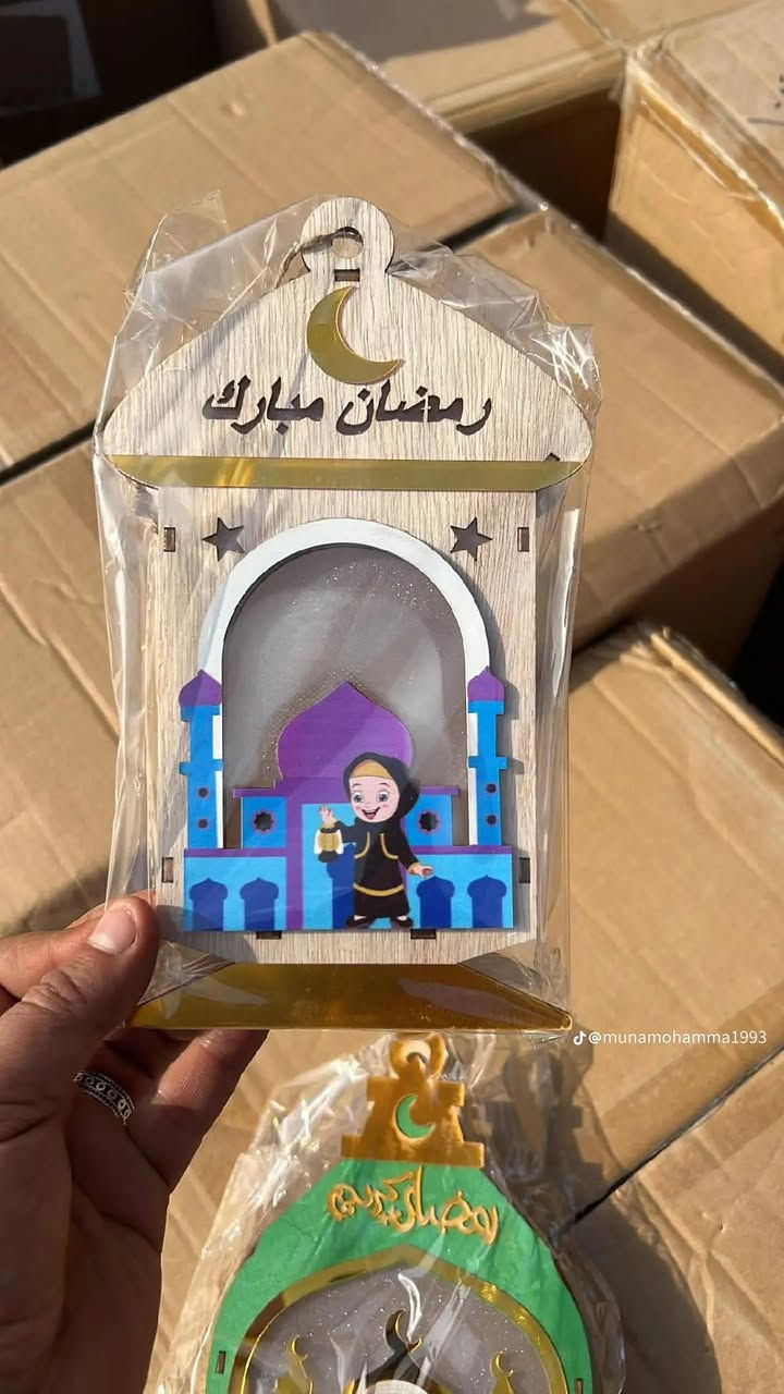 فوانيس وبهذالجمال خشبيه بيها كلوب داخلي سعرالدرزن ٣٦الف ويوجدتوصيل لجميع محافظات ب٥الف


**إذا كنت صاحب هذا الإعلان وتريد حذفه لأي سبب، رجاءا أرسل رسالة إلى الدعم الفني**