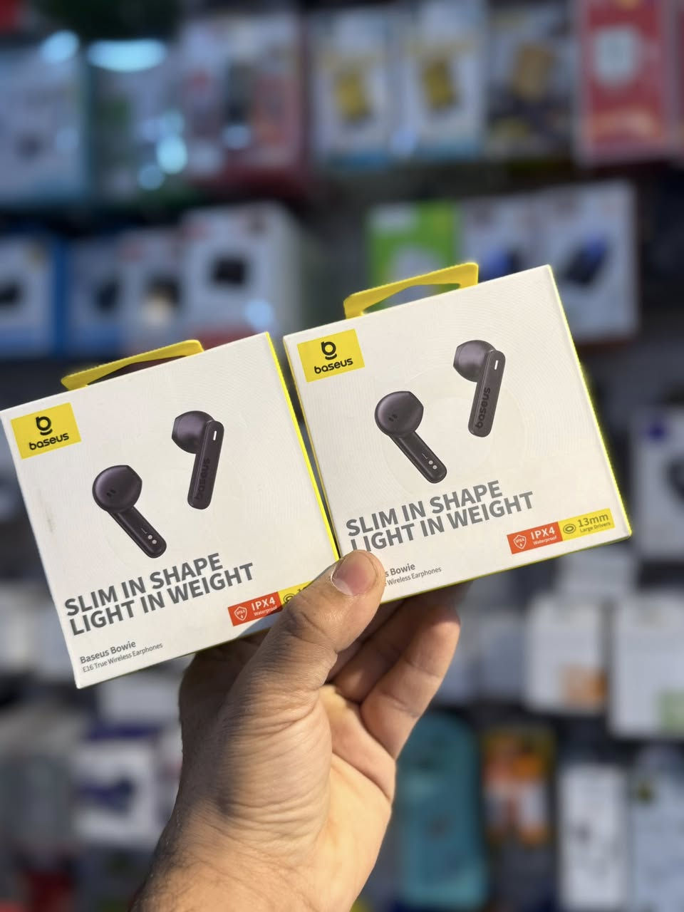 سماعة ايربود بلوتوث 
متوفر ب اكثر من نوع 
مكتب جاسم للموبايل 
العنوان ناحية الزاب قرية شميط محلات الحجاجي 
مكتب جاسم للموبايل 
#جاسم***********
