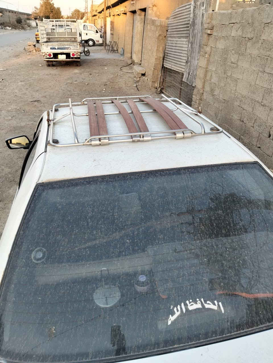 سيبايه
سل استيل غير قابله للصدء

سعر150

سنة الصنع 2010
***********
