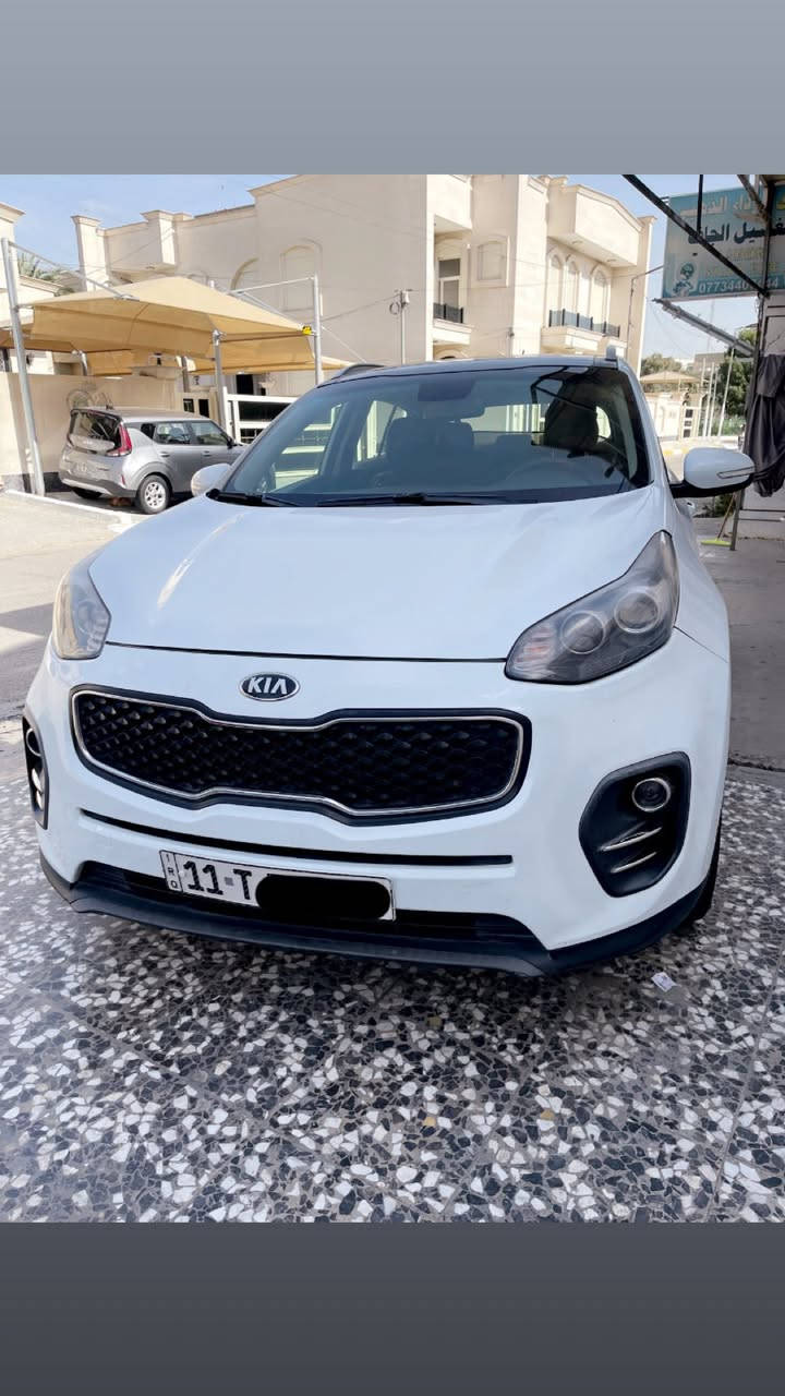 السلام عليكم 🤍🙏🏻
💎للبيع كيا سبورتج 2018 خليجي💎

💎رقم بغداد الانكليزي الجديد💎 

بلاديه على وضع الشركه 🤍

ماشيه:105KM الف فقط🚘

المواصفات 👋🏻

1.بنوراما💎 
2.كشنات تغليف جلد لون اسود 💎
3.تبريد قطعتين 💎
4.مفتاح ابواب عدد 2💎
5. تحكمات موقود جهتين💎
6. ⁠ شفتات بالمقود💎
7. ⁠شاحن USB💎
8. ⁠ بلاجكتور💎
9. ⁠حساسات💎
10. ⁠شاشة كبيرة💎
11. ⁠كاميرا💎
12. ⁠نضام مانع انزلاق💎
13. ⁠محرك دوش💎
14. ⁠نضام مانع انزلاق 💎
15. ⁠تغليف ارضية جلد بالكامل 💎

 ((السعر 178بيها مجال بسيط ))...للأستفسار *********** العنوان: بغداد _زيونة

