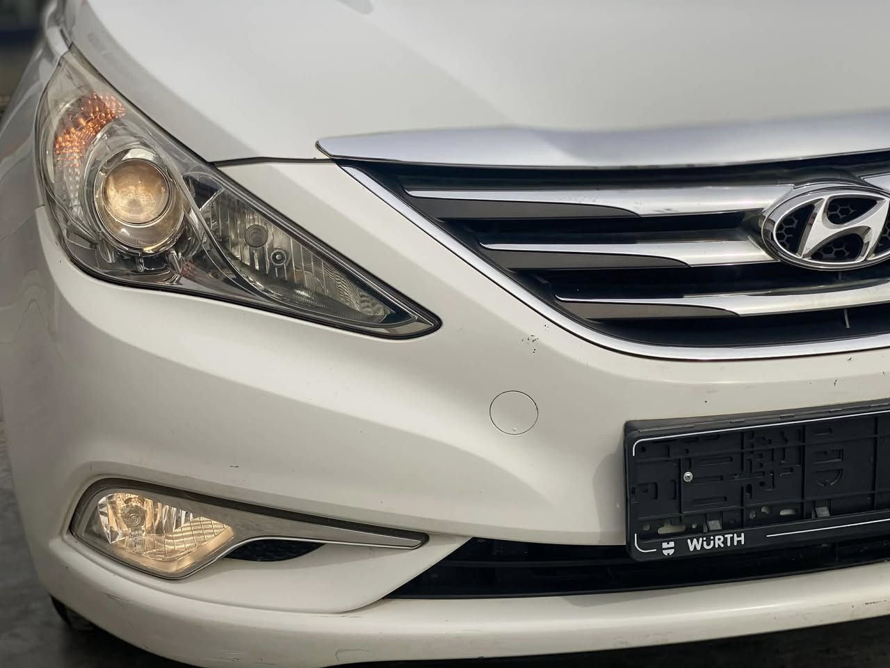 السلام عليكم حبايب
سوناتا  ٢٠١٣ دخول جديد
غاز اصل جاهزة كير مكينة حدادية كهربائيات تبريد كلشي شغال ومبدل دهن اصلي ومسويلهه حمام مرقمة شمالي 
السعر ٤٨ 
***********
