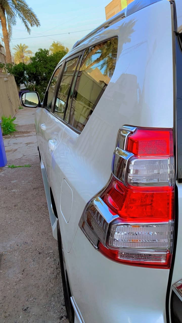 #تويوتا_برادو🤎⚜️ 2016
اقرأ المنشور زين كلشي ذاكر بي 
  للبيع فقط ( بدون مراوس ) 
ماشية 48 جديدة بحالة الزيرو شرط الفحص ودك جرس 
محرك كير صدر تبريد كلة على لبلاد ممفتوح بيهة برغي 
مكفولة من لحادث ولصبغ
فقط دعامية صبغ بسبب شخوط 
و تقريبا 5 لو 4 رصعات بلقمارة مال حصو متبين فقط بلسونر وهية فتحة سلايت القمارة اصلا 
رصعة بلجنطة هم متبين  بس علمود كلشي ينذكر 
السيارة بعدهة بحالة الوكالة كلش جديدة
رقم بغداد الجديد وهزة جديدة ب اسمي 
فول مواصفات TXL كويتي SAS☑️
- فتحة - بصمة
- ثلاجة - مري شفط
- كشنات كهربائية - دبل تانكي 
- سبير تعليك - حساسات خلفية
- تحكم ستيرن - كامرة خلفية
- دفع رباعي  - 7 راكب - مانع انزلاق
- 3 قطع تبريد - اشاير بلمري 
-تشغيل عن بعد / تصعيد لجام وية التقفيل
   تخم تاير جديد 
مكان السيارة بغداد شارع فلسطين 
( السعر  350$  وماكو هيج سعر بهل نظافة ولمشي ) 
اخوان السعر بي مجال كلش بسيط حك لجية فقط
هاتف وبي واتساب ☎️ 
***********
