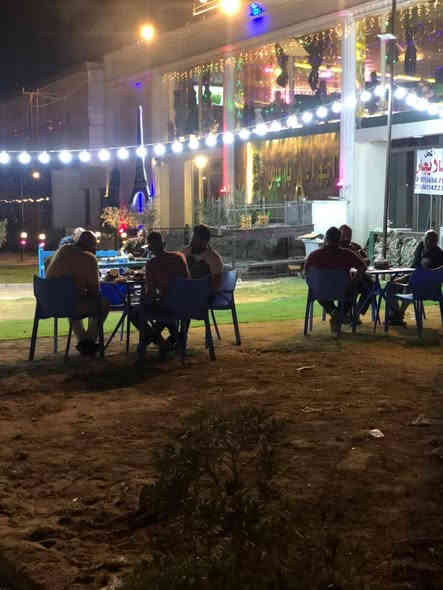 السلام عليكم
مطعم جاهز من الالف الى الياء تجيب مسواكك وتطبخ للبيع او للايجار والسبب كوني منتسب وتم نقلي الى محافظة نينوى الموقع جيد بغداد العامرية شارع البصرة مقابل دائرة الطابو سابقا الشارع جيد جدا أمام  المطعم حديقة تصلح ليلا للمشويات والمقبلات ولبلبي وهاي السوالف ويوجد فوق المطعم كوفي شغال ومرتب محتويات المطعم 
طباخ كبير سنك ميز ستيل حمايه 6 بلانك برادات عدد 2 مجمدة اواني المطبخ جاهزة وكاملة ديكور بغدادي حلو جدا المطعم بي جهاز طلبات  وشواية سمك وشواية ان اجنحة وفرن كبير لشوي الدجاج وغيره ايجاره مليون قفل شهريا واذا بيع تحديد السعر بعد المعاينة للاستفسار الاتصال على الرقم *********** هذا واتس 
*********** هذا بدون واتس
