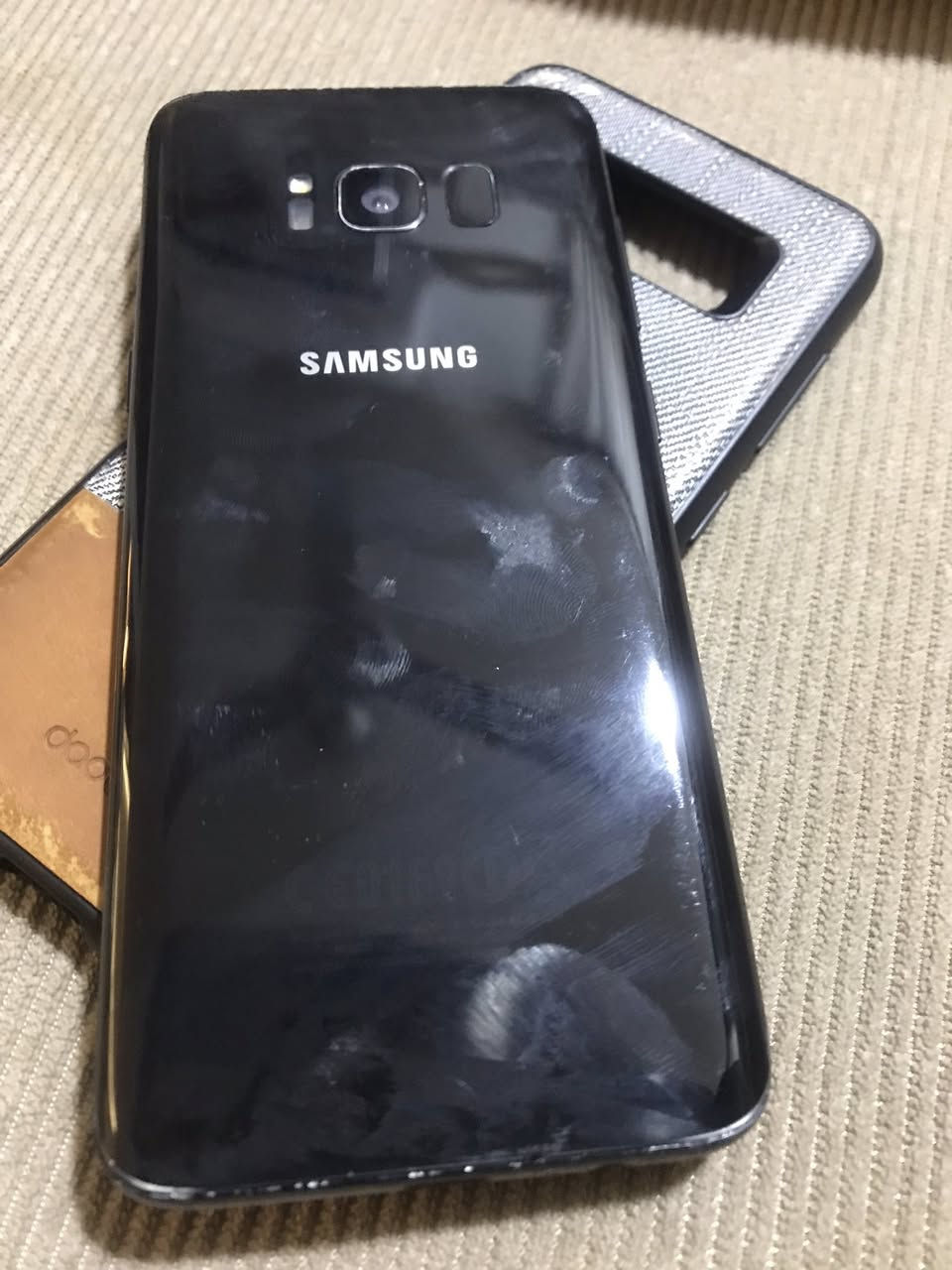 للبيع سامسونك اس8 ذاكرة 64 دبل سيم كرت جهاز شغال وعلى الفحص فقط الشاشة بيها فطور *********** مكاني بغداد الدورة ب75
