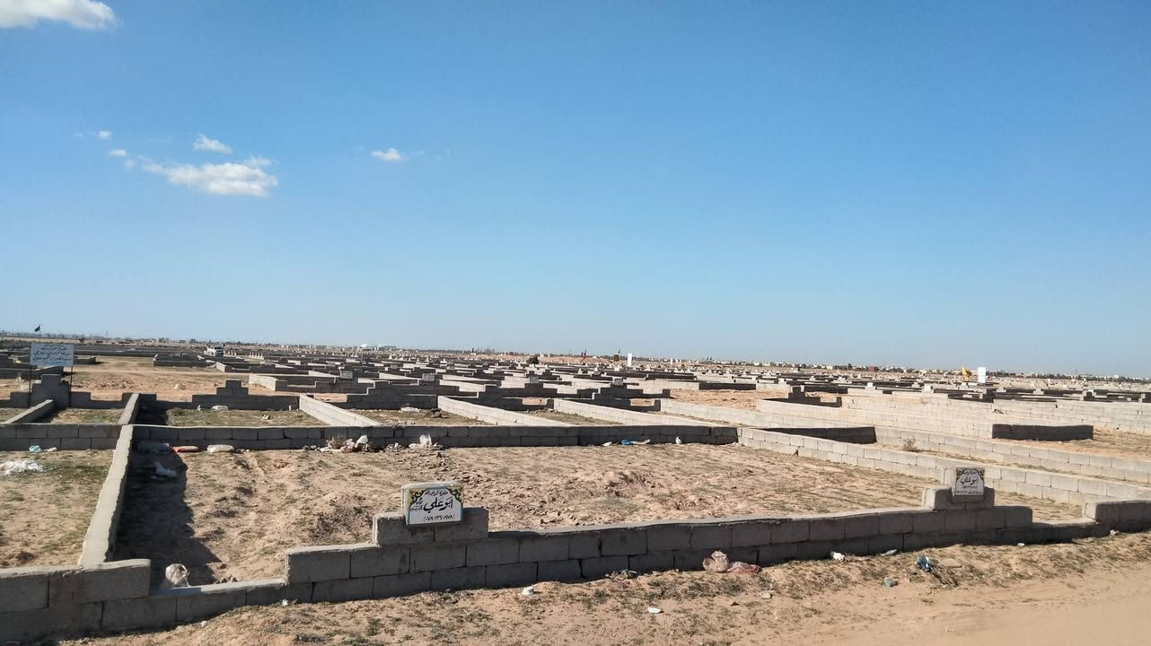 السلام عليكم قطع للبيع في مقبرة كربلاء الجديدة الجزء الخامس 3 قطع السعر 12 مليون 
***********
