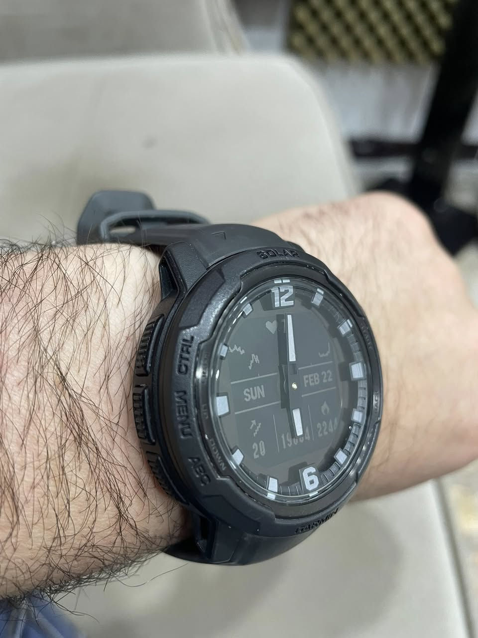 السلام عليكم
يع   نظيفه ١٠٠٪؜
كارمن كروس اوفر سولار
مع كيبل الشحن الاصلي ودرع  وسير اضافي عدد ٢ 
بسعر نهائي ٤٥٠ الف
مكاني بغداد - المنصور


**إذا كنت صاحب هذا الإعلان وتريد حذفه لأي سبب، رجاءا أرسل رسالة إلى الدعم الفني**