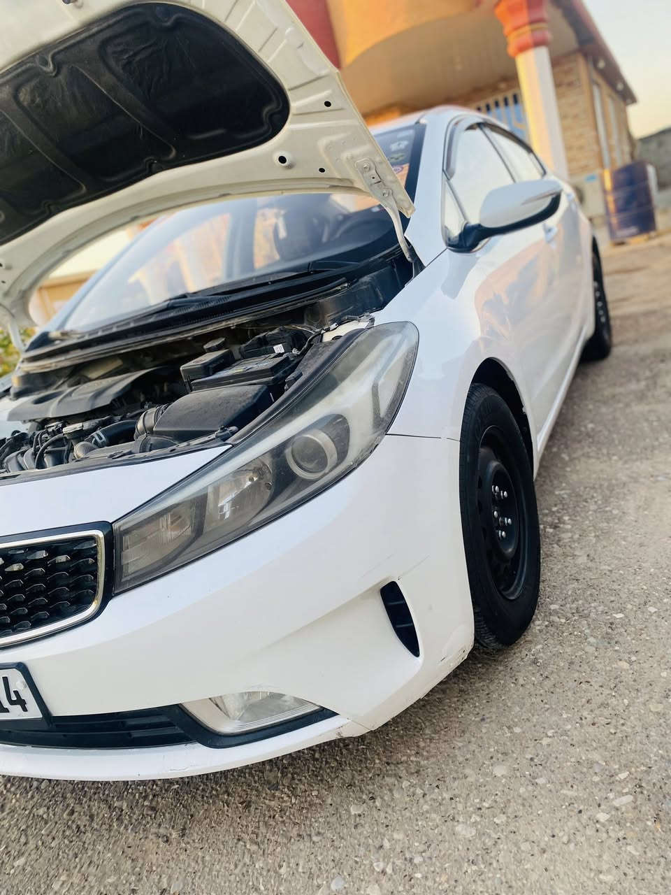 سيراتو 2017 رقم اربيل كفالة عامه 
بيه ملاحظات شويه كير محرك شاصي كفالة عامه  ماشيه 117 الف حقيقي سبير ما نازل 
تبريد ثلج تخم تايرات صدر جديد  
مكان واسط صويرة اتصل ***********✅
