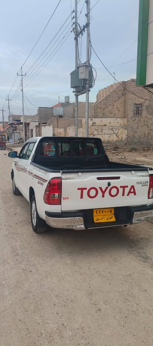 السلام عليكم اخوان عندي بيكم هايلوكس ٢٠٢٢ شركة ساز فول مواصفات  مكفوله كفاله عامه مغلفه (pdf) رقم اربيل باسمي شرط تحويل وكاله مااسوي السعر المطلوب ٢٨٥ورقه وبيه مجال للشراي مكان السياره  الرمادي  التاميم للاتصال *********** مهندس علي
