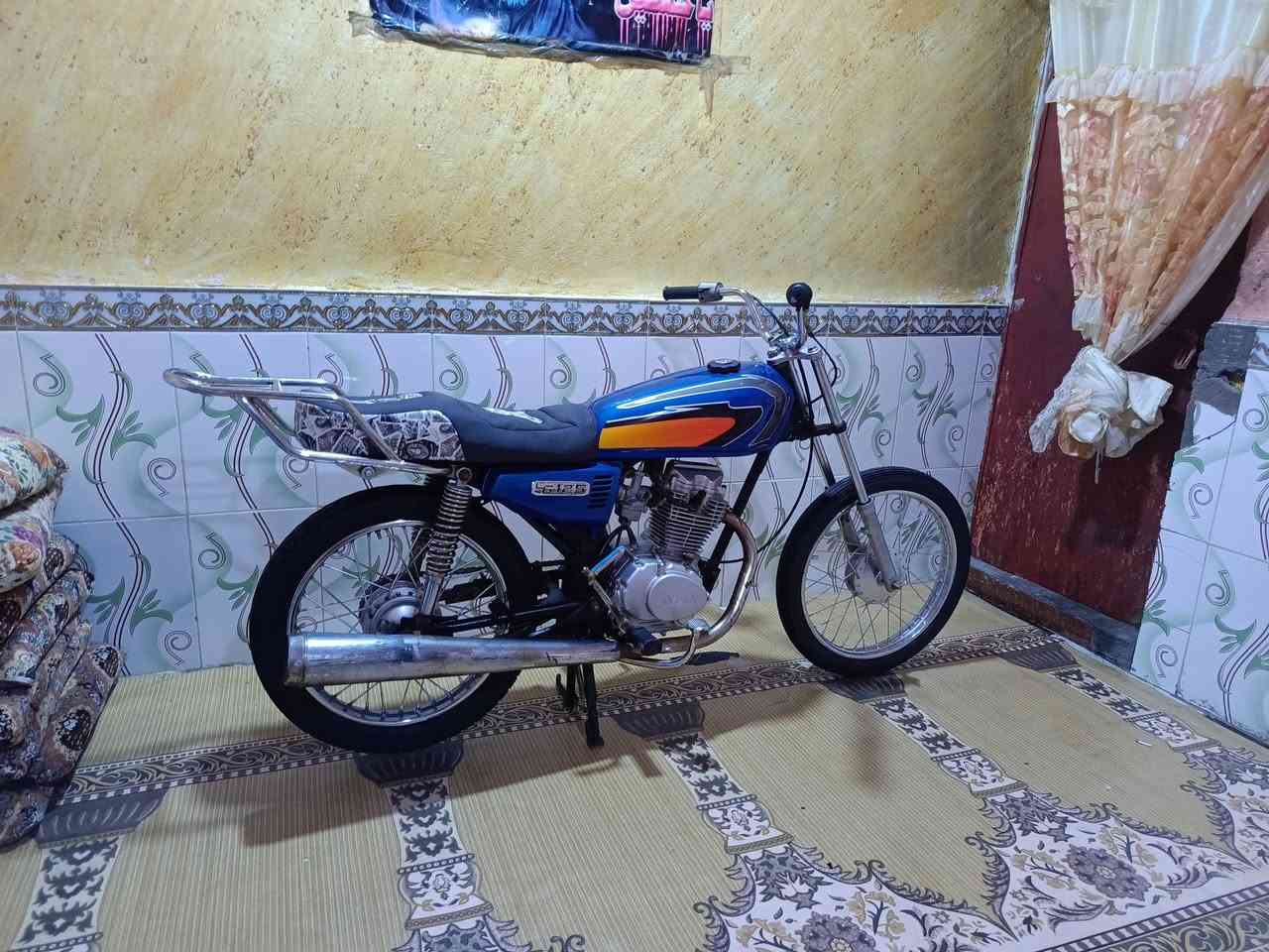 السلام عليكم دراجه للبيع ناعمه ايراني دراجه ادوات كفاله عن البوجيا مكان البصره القبله سعر الدراجه 500 بيها مجال 
***********
