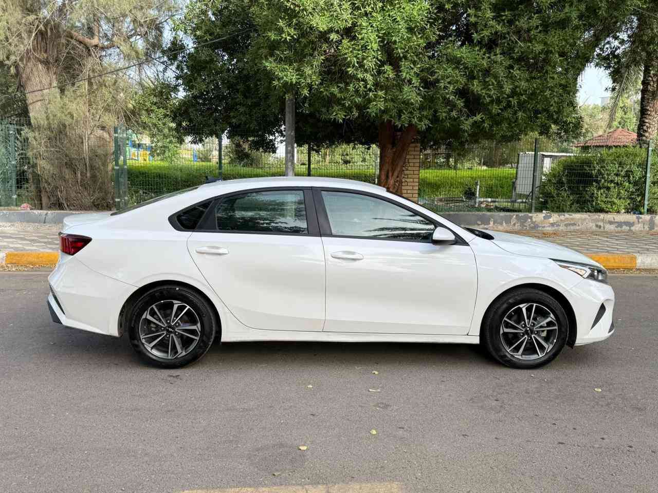 السلام عليكم للبيع فقط بدون مراوس
كيا فورتي  موديل 2023
دخول جديد وترقيم اربيل جديد وهزه جديده تحويل لو وكاله مضمون
• المحرك: 2000 دوش
 • شاشه تدعم الكاربلي + كاميرا خلفية
 • رادار أمامي
 • 3 أنظمة قيادة
 • تحكمات ستيرن+ نظام تحديد المسار
 • السيارة نظيفة جداً وجديدة بمعنى الكلمة بدون اي نقص
* ماشيه (62) الف مشي امريكا فقط 
حادث جاملغ ونص بنيد صبغ ايرباك ستيرن طاك ومبدل راجع سستم شواصي مكفوله حته راديتر وبدنه بلاديات حادث سطحي وبدون اي نقص 
العنوان / بغداد الكاظميه
السعر (159)وبيهة مجال بسيط
للأستفسار 📞 اتصال 
***********
