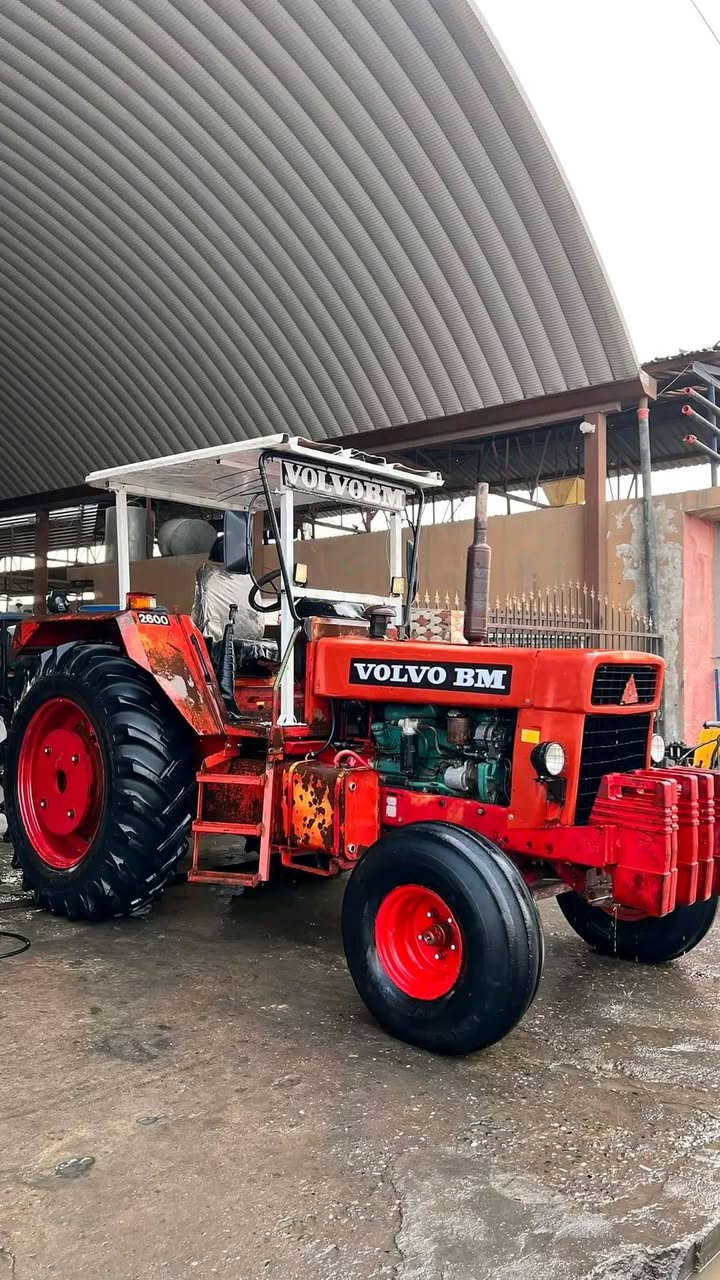 تركتر فالفو موديل 82 للبيع السعر 20 مليون مكفول شرط المكان الموصل كيارة للأستفسار ***********
