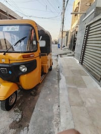 تكتك للبيع موديل ٢٠٢٢ شهر ٨ تكتك ما بيه صبغ بس الدوس معمره ول باقي كفا...