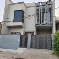 وبركاته بيت في الجمعية _ حي المرتضى قرب مطعم ماركو  المساحة ١٩٦ متر سن...