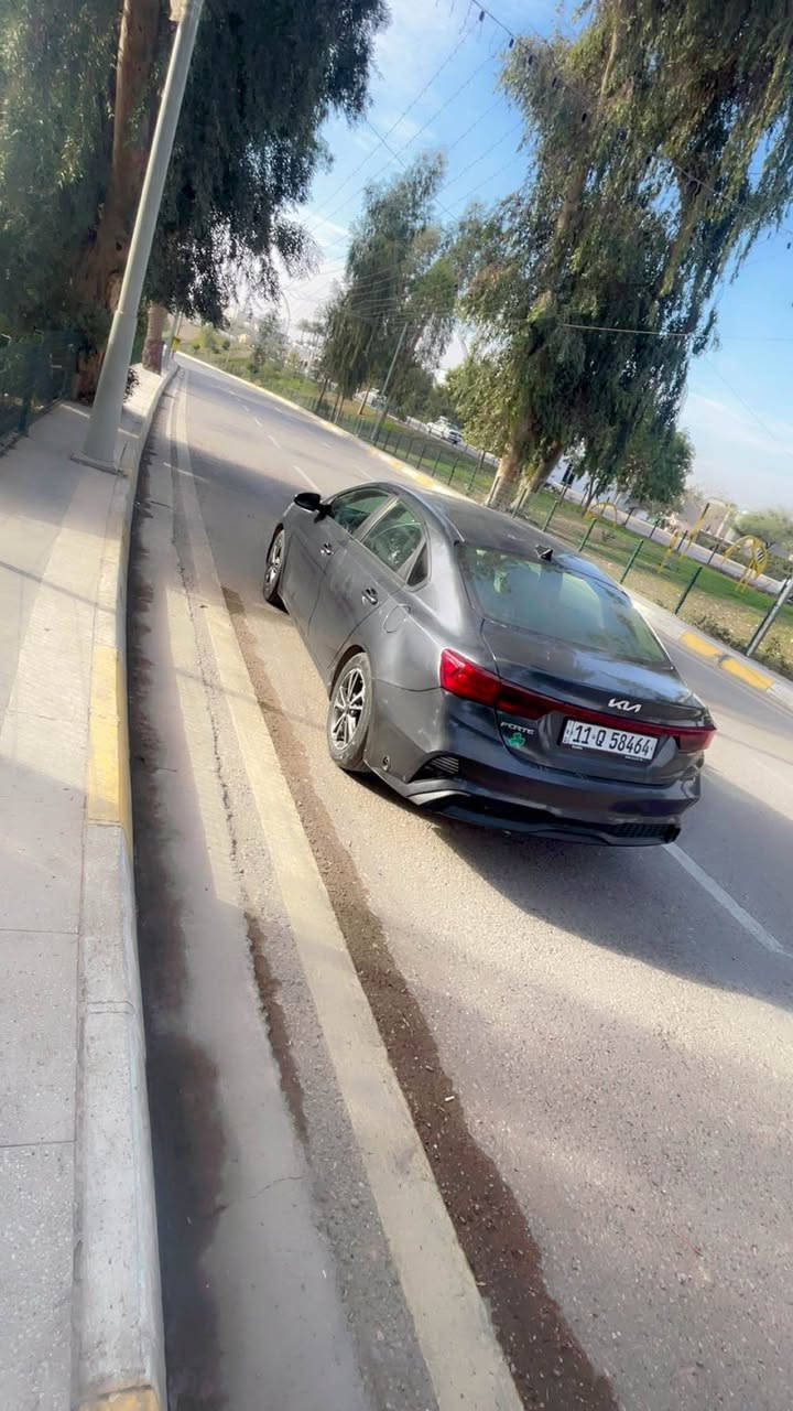 سلام عليكم شباب 
كيا فورتي موديل 23
ارباكات سليمة 
رقم بغداد  بسمي تحويل مباشر
صور حادثهاا موجودات بل منشور 
رادار امامي
توقف ذاتي 
سياره صور الحادث مرفق بل منشور  
وبل عراق صار بيهاا جاملوغ الامامي مال سايق صبغ  
بدون دواخل شرط سونار شاصي لغد مكفول تبريد شركه سياره كامله بيهه منضومه غاز 
كامله من كل النواحي 24حبايه 

السعر …………139 وبيهاا مجال بسيط جدا

للستفسار الاتصال عل الرقم 

                                               *********** بعقوبة, ديالى
