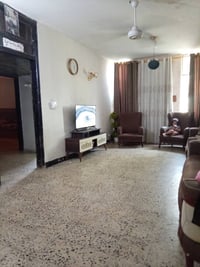 شقه أرضى مجمع القعقاع غرفتين نوم استقبال وملحقاته الاستفسار 0770431112...