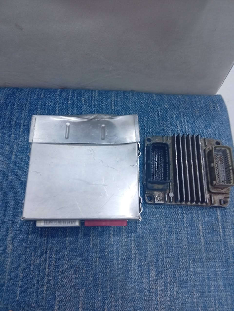 السلام عليكم عقول مالدايو لكنزا وابيكاا للبيع شغالات 0771269028


**إذا كنت صاحب هذا الإعلان وتريد حذفه لأي سبب، رجاءا أرسل رسالة إلى الدعم الفني**