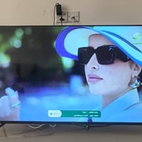 متوفر شاشة مستعملة  نوع الريان الحجم 50 بوصة المودل موضح بالصورة الدقة...