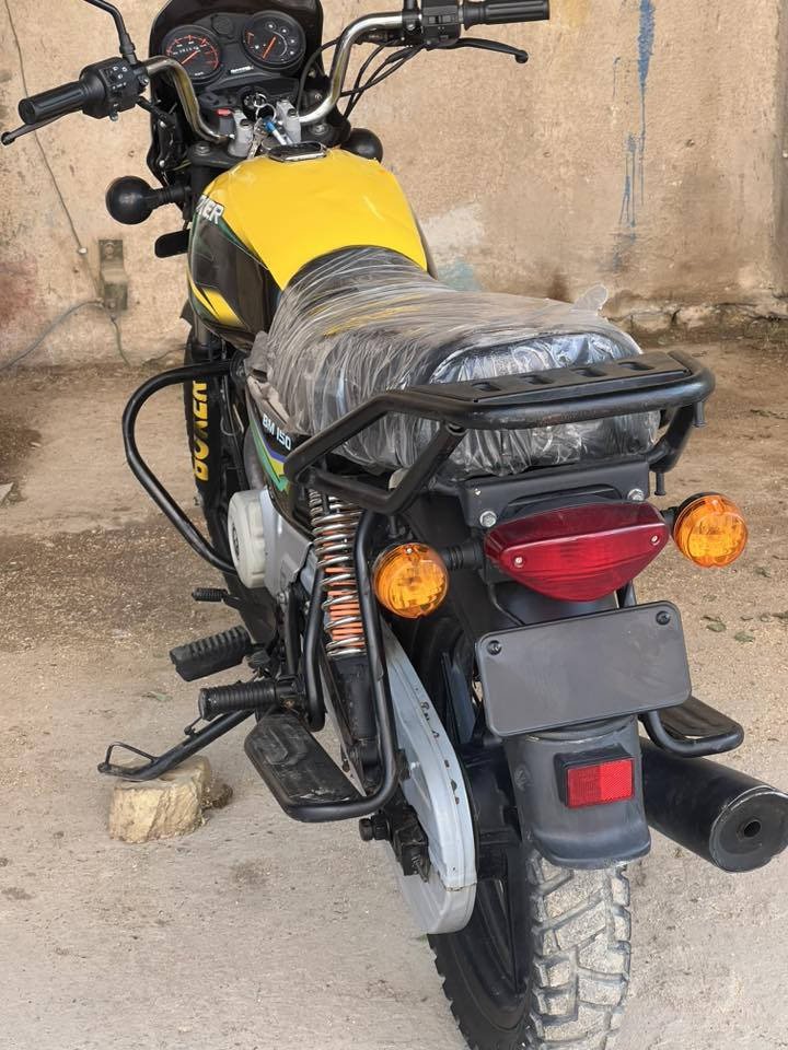 السلام عليكم دراج لبيع بوكسر موديل 2021 وراق  اصولية شراط ترقيم  لسعر 900 وبيهة مجال دراج نضيفة كلهة شغالة ***********  ديالى خان بني سعد
