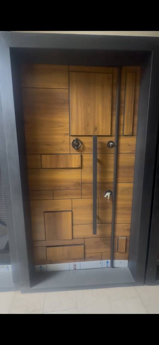 نقدّم أبواب منزلية داخلية وخارجية بتصاميم أنيقة وعصرية تجمع بين الجمال والمتانة، مناسبة للمنازل والمكاتب والمحلات.
متوفر: خشب • حديد • زجاج • ألمنيوم — بكافة القياسات والتصاميم حسب الطلب.
خدماتنا تشمل:

✔️ قياس مجاني واستشارة
✔️ تركيب احترافي بكادر متكامل (حداد، نجار، بناء، صباغ)
✔️ تبديل الأبواب القديمة وتركيب الجديدة
✔️ معالجة القياسات الخاصة والحرجة
✔️ حركة سلسة وعزل ممتاز

🎯 خصومات خاصة للمقاولين، المشاريع، المجمعات السكنية والمكاتب العقارية

📞 واتساب: *********** 

#أبواب #تفصيل_أبواب #تشطيبات #بعد_التوكل_على_الله
