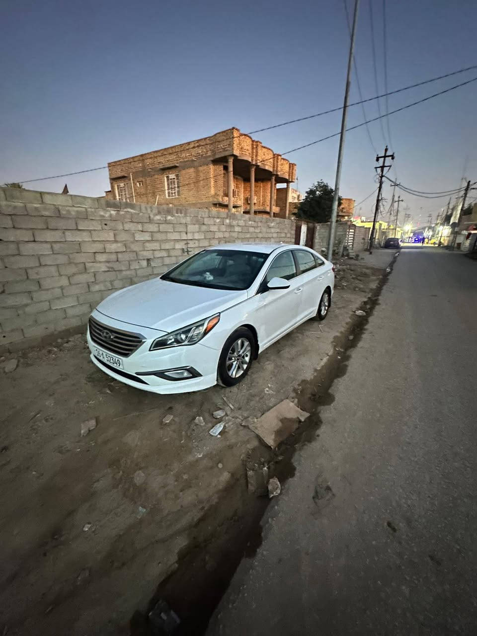 سوناتا ٢٠١٧ وارد امريكي سنويه  جديدة بسمي لسنة ٢٠٣٠ وهزه جديدة رقم دولي بيها بارد مكانين بي بالجاملخ وبيها تكشير بگصة القمارة والبنيد ماشية ١٥٠  كفاله گير ومكينه جديدة السيارة كلين ليبل واحد بدون اي فتح ولا صبغ مكانه ديوانيه الحمزة الشرقي السعر ١٣٠ وبيها مجال مكلف بالنشر رقم صاحب السيارة ***********
