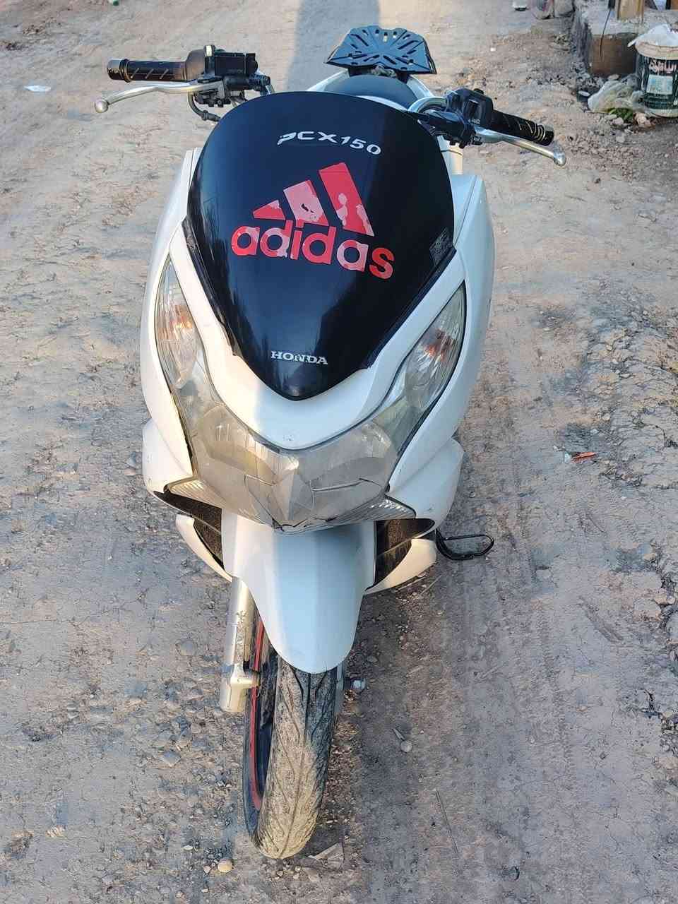 سلام عليكم للبيع سيبي اكس جيل  الأول كلها شغاله مديل 18محرك 150يباني بعقوبه *********** مكلف بل نشر
