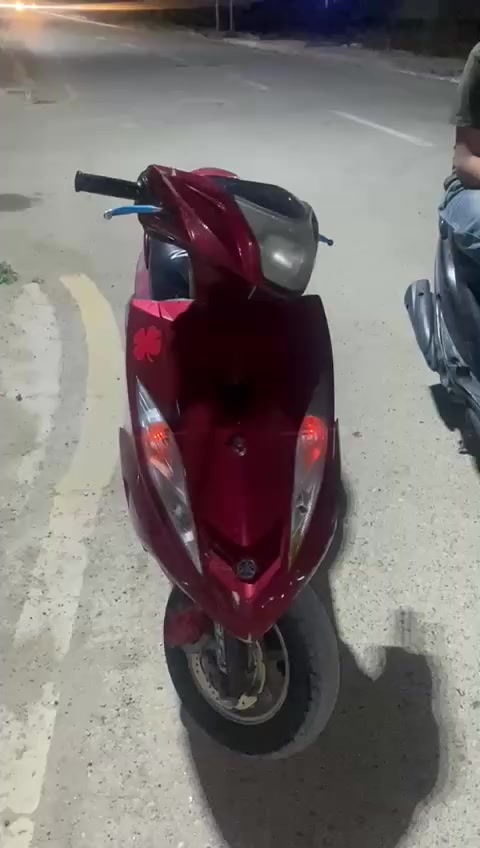 السلام عليكم جيتي ار للبيع او مراوس دراجه نضيفه والمكينه ناعمه كلش ودراجه كلش حلوه مثل مجاي شوف بصوره مابيه نقص بيه ملاحظات بسيطه السعر نار متلكه بهاي نضافه سعره 725 وبيه مجال عنواني الامين الثانيه رقم الهاتف ***********وتدللون
