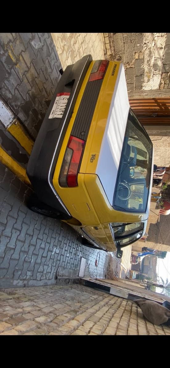 السلام عليكم بيجو روا ٢٠٠٩ كير مكينه خير من الله عوزهه نواعم قليلهه مكاني بغداد الشعب خابرني وبخدمتك***********
