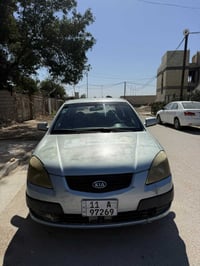ريو 2006 بيه رشات صبغ ابيع مصبوغة بيه تبخير سعر 55 وبيه مجال 077686849...