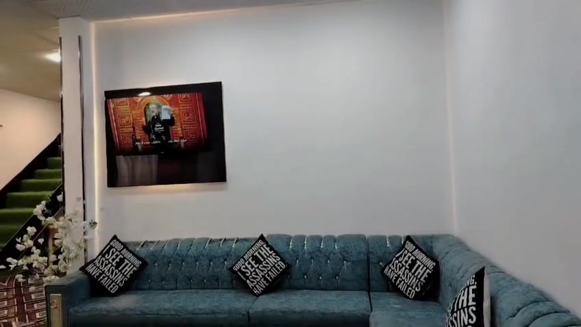 بيت للبيع 100م زراعي مشمول بالتطويب⚜
الموقع،،، شارع كربلاء نجف عمود 123 جهة يا علي ⚜

غرفه +صاله+مطبخ+صحيات،،⚜

متوفر ماء+كهرباء وطني +خط مولد ⚜ البناء بلوك، ،السقف عكاده،،بناء جناي ⚜، السعر، 18، رقم الهاتف، ***********
