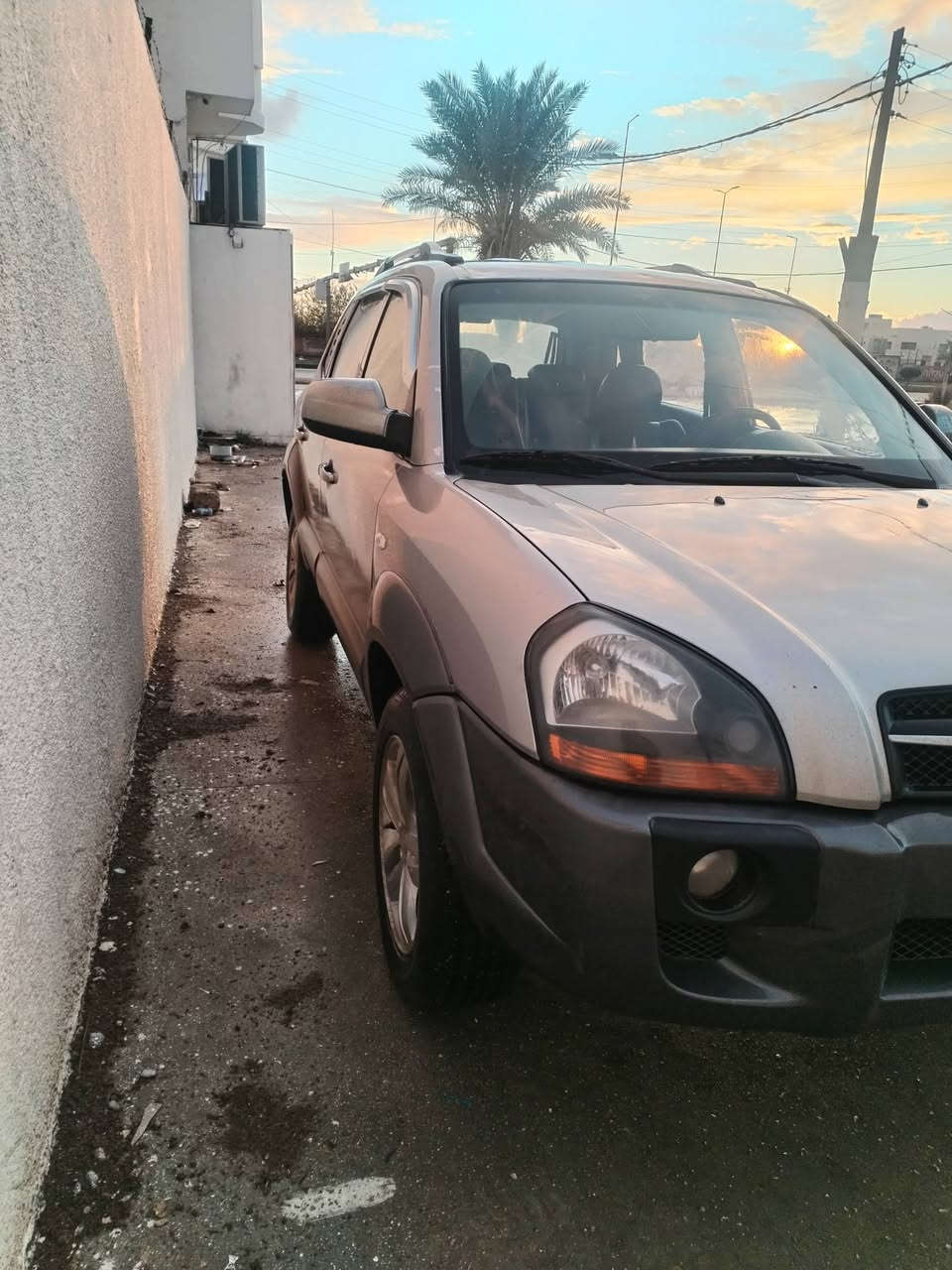 سلام عليكم.. توكسان ٢٠٠٩ مشروع وطني نينوى سياره جاهزه عنوان كركوك *********** سعرها ١٠٥ ضرر جاملغ خلفي بجم كبس ٥قطع كلير
