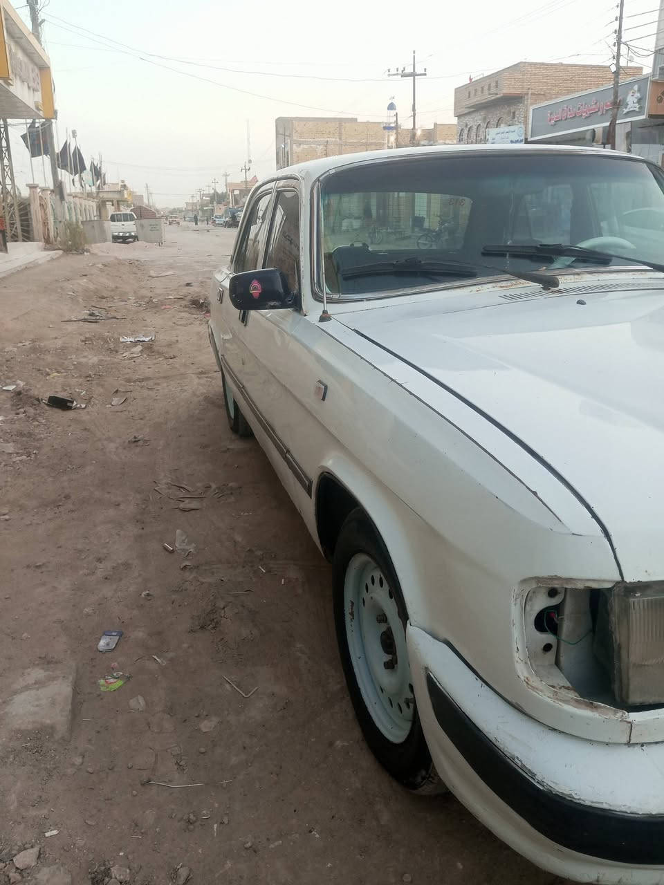 اسلام عليكم سيارة فوالكة للبيع السيارة حلوة سنوية ال 2027 مكينة ونجي مكان السيارة سوك الشيوخ السعر 32 وبيها مجال الشراي بية خير ويدالل الرقم ***********
