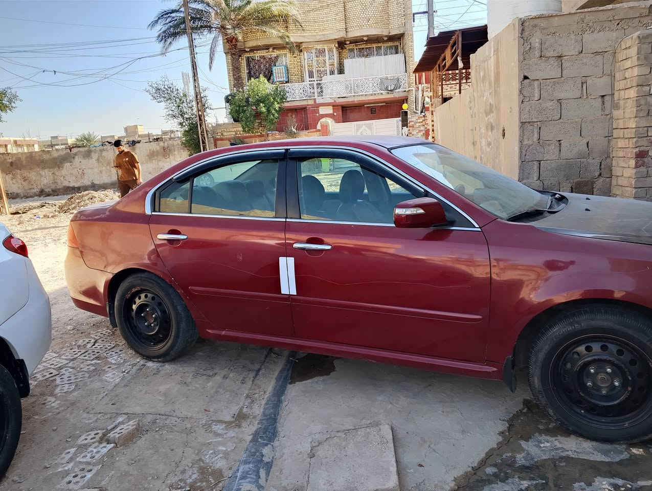 السلام عليكم البيع كيا اوبتيما موديل 2009 رقم بغداد دولي باسمي وارد امريكي بيها  صبغ حزام وضرر جاملغ الامامي وشيه من تكمه محرك  2007 محرك كير صدر مكفولات تخم تاير ودوشمه سياره جاهزه من كلشي ***********
