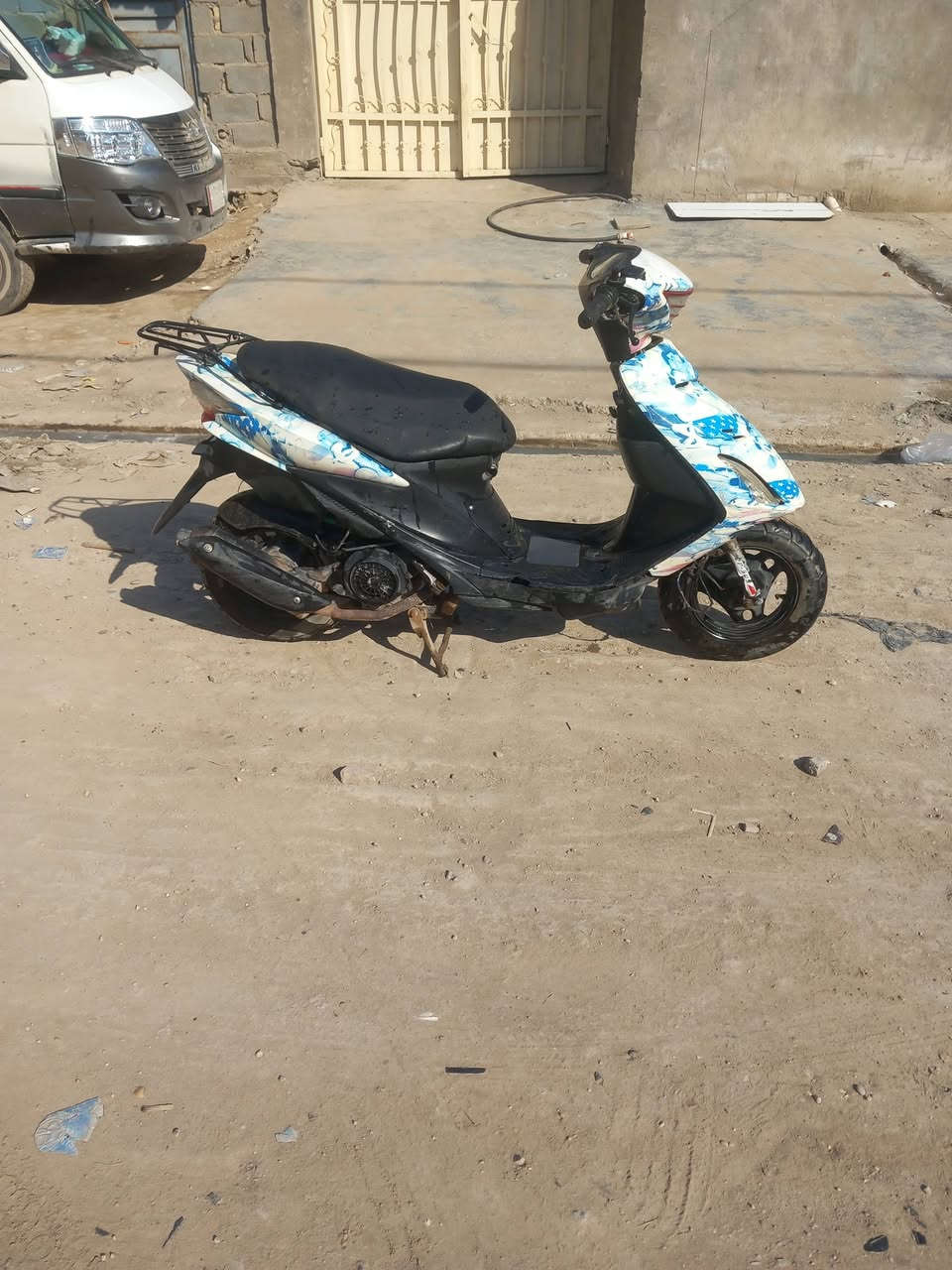 دراجة للبيع نكره سلف كامله من كلشي كهربائيات شلعه فول محرك مامفتوح متوازي على بيعه ***********
