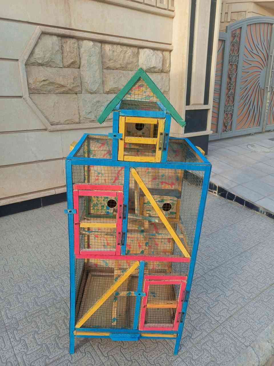 السلام عليكم لعمل وبيع كافه انواع اقفاص البلابل وخانات الطيور تفصال حسب الطلب يوجدي لدينااقفاص حجم صغار جمله ومفرد وانواع البيوت جمله مفرد العنوان تكريت حي الجمعيه شارع المدارس للاستفسار واتساب هذا رقمي***********
