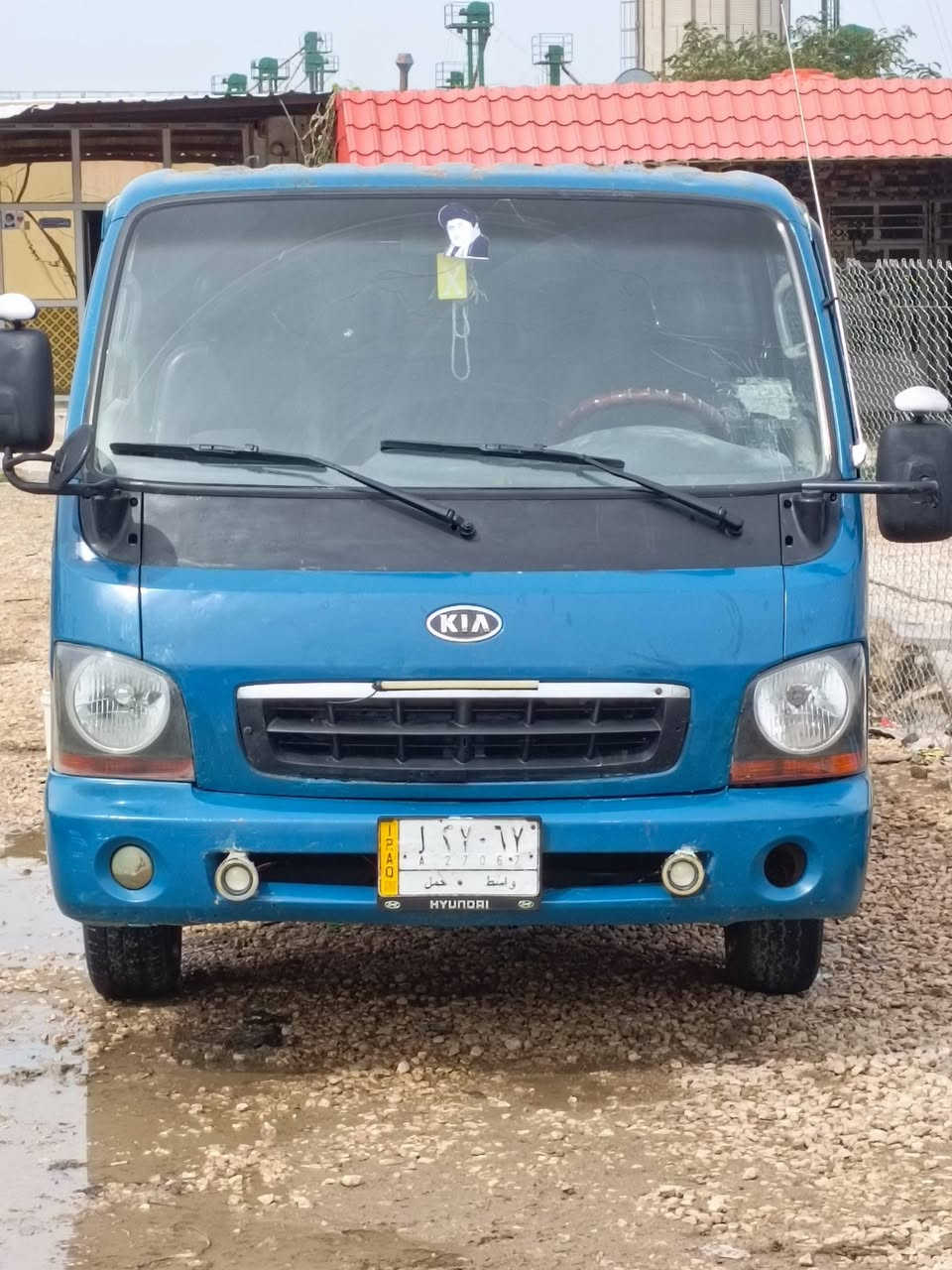 السلام عليكم قرده ام عيون السياره كفاله عامه من كير ومحرك واكسل وشاصي موديل 2001 ام الحاكيه العنوان بابل الحمزه الغربي للاستفسار الاتصال على رقم ***********
