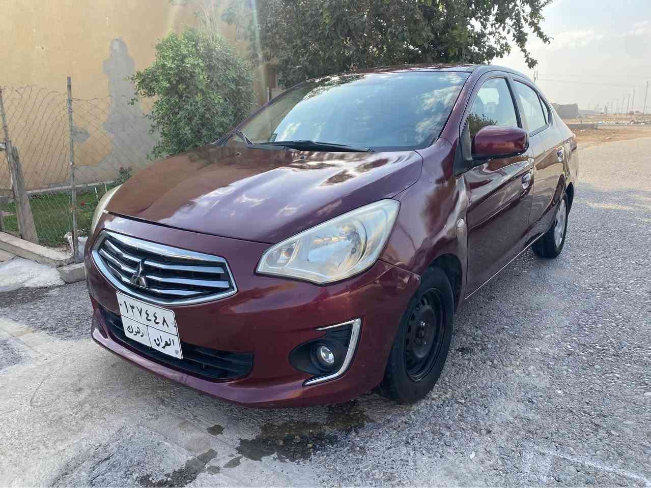 میراج مۆدیل ٢٠١٧ مواسفات گیر تماتیک و چوار جام کارەبا و ABS و تراکشن سیارەکە ٥ پارچەی سبوغە بەبێ ژۆرێ ٣ پارچەی پێشی و دوو جاملغی پشتەوە رەقەم و شانسیم دانایە تەنها ئیرباگی سوکانی سیستەمە گیر و مکینە و تەبرید بەشەرت بەناو کردن و غرامە بەشەرت نرخی تەنها ٧٥ وەرەقە و کەمیک مجال شوین هەولیر *********** أربيل, العراق
