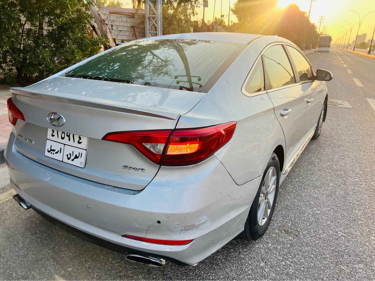 سلام عليكم 
حبايب عندي 
هونداي: سوناتا 
موديل :2015 
رقم أربيل 
وارد أمريكي 
فئة : sport سبورت 
محرك 2400 
مواصفات 
شاشه 
تحكم استيرن جهتين 
حساسات 
كشنات تدفئه تبريد 
كشنات كهرباء 
دبل صالنه 
اشاير مرايا 
لايت زنون 
بقية المواصفات معروفه 
حبايب سياره حادثه قطعتين مال امريكا 
وهنا بالعراق صار بيه حالوب سياره بدون شواصي لغود كله مكفول شرط 
سياره جاهزه من جميع النواحي 
السعر ب 100 قفل 🔏 نهائي 
رقم الاستفسار *********** 
وانه خادم حبايب النجف, العراق
