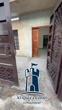 بيت بسعر شقة 😍 بيت كامل نفه جدا في اليرموك  كهرباء خصخصة  غرفتين وصالة...