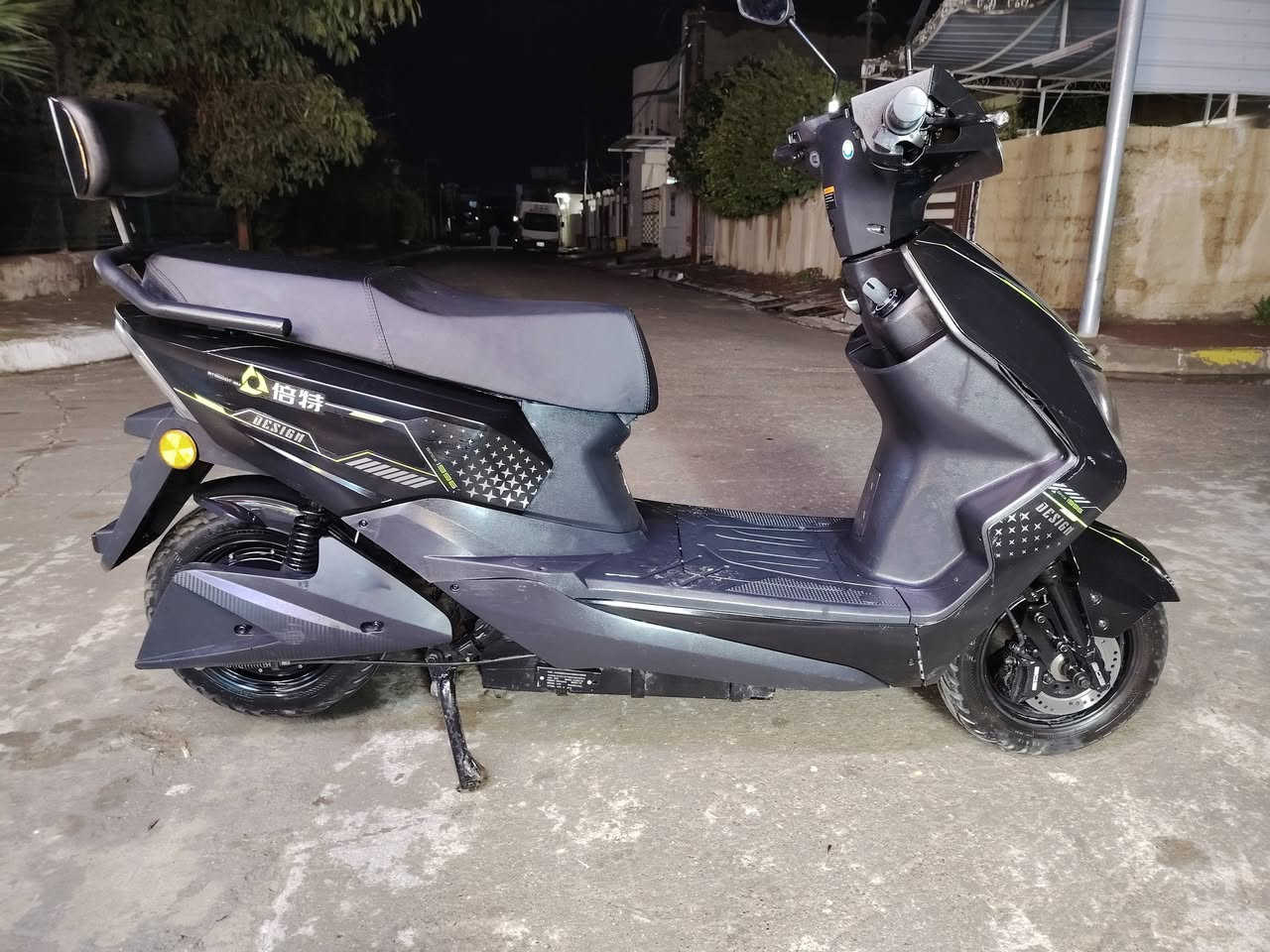 ماطور شحن موديل 2024 اخو الصفر شرط الفحص مكفوله من كلشي ماشيه شي قليل 6 بطارية نظام بك يرجع ريمون تشغيل عن بعد السرعة الحقيقة 60 السعر 525 وبيها مجال لشراي مكاني كركوك حي العسكري *********** وتساب ***********
